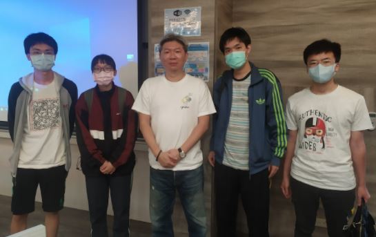 與老師合照